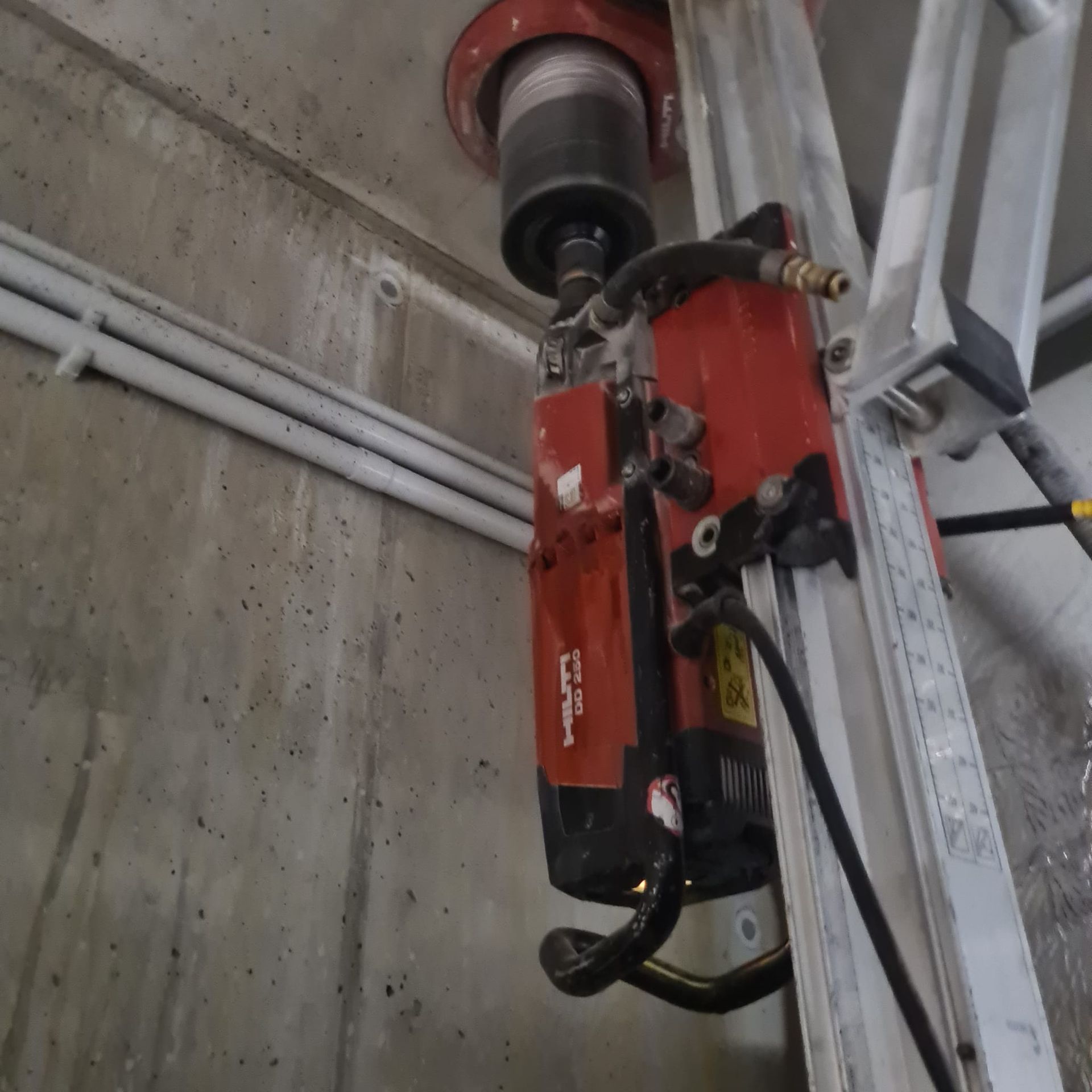 hilti-kernbohrung-in-beton-juelich.jpg