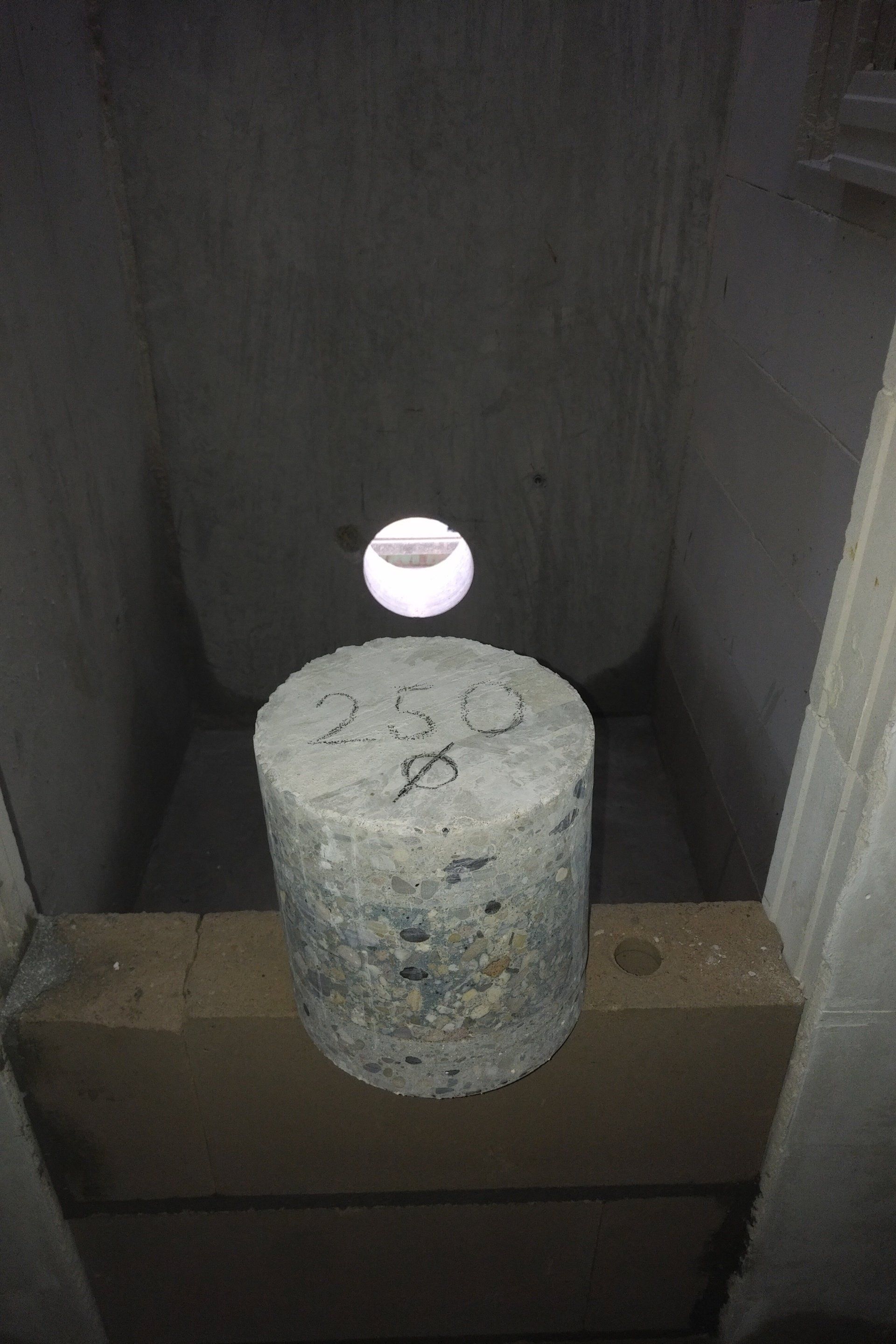 hilti-kernbohrung-in-beton-juelich.jpg