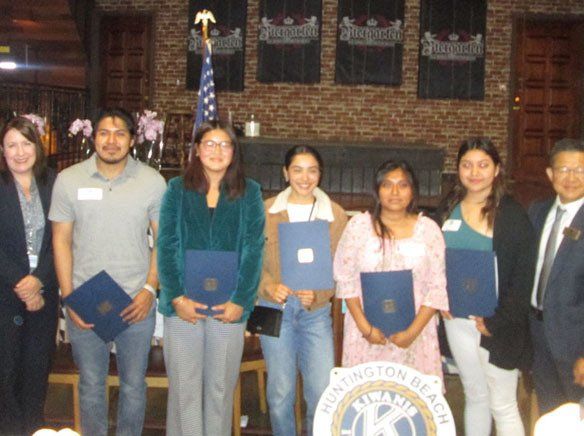 Kiwanis Club of Huntington Beach awards $20,000 to local scholars Kiwanis Club of Huntington Beach awards $20,000 to local scholars