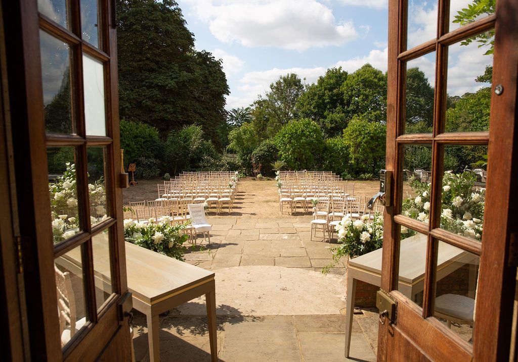 outdoor ceremony flowers Horwood house