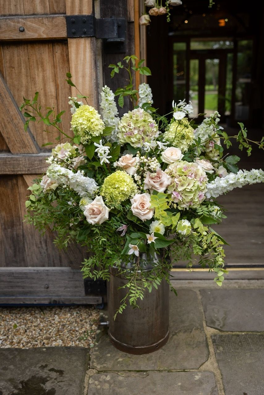 palaver studio at the barn ceremony flowers