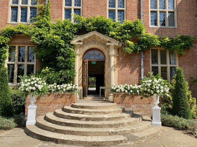 Horwood House wedding ceremony flowers papaver Studio