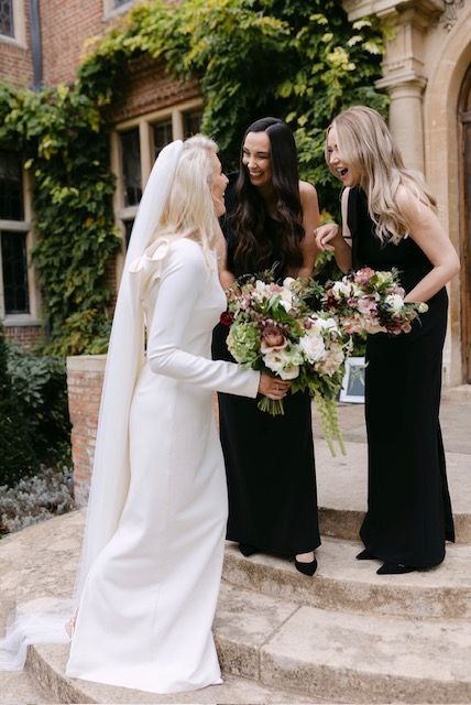 Elegant Autumn Bride and Bridesmaids bouquets by Papaver Studio