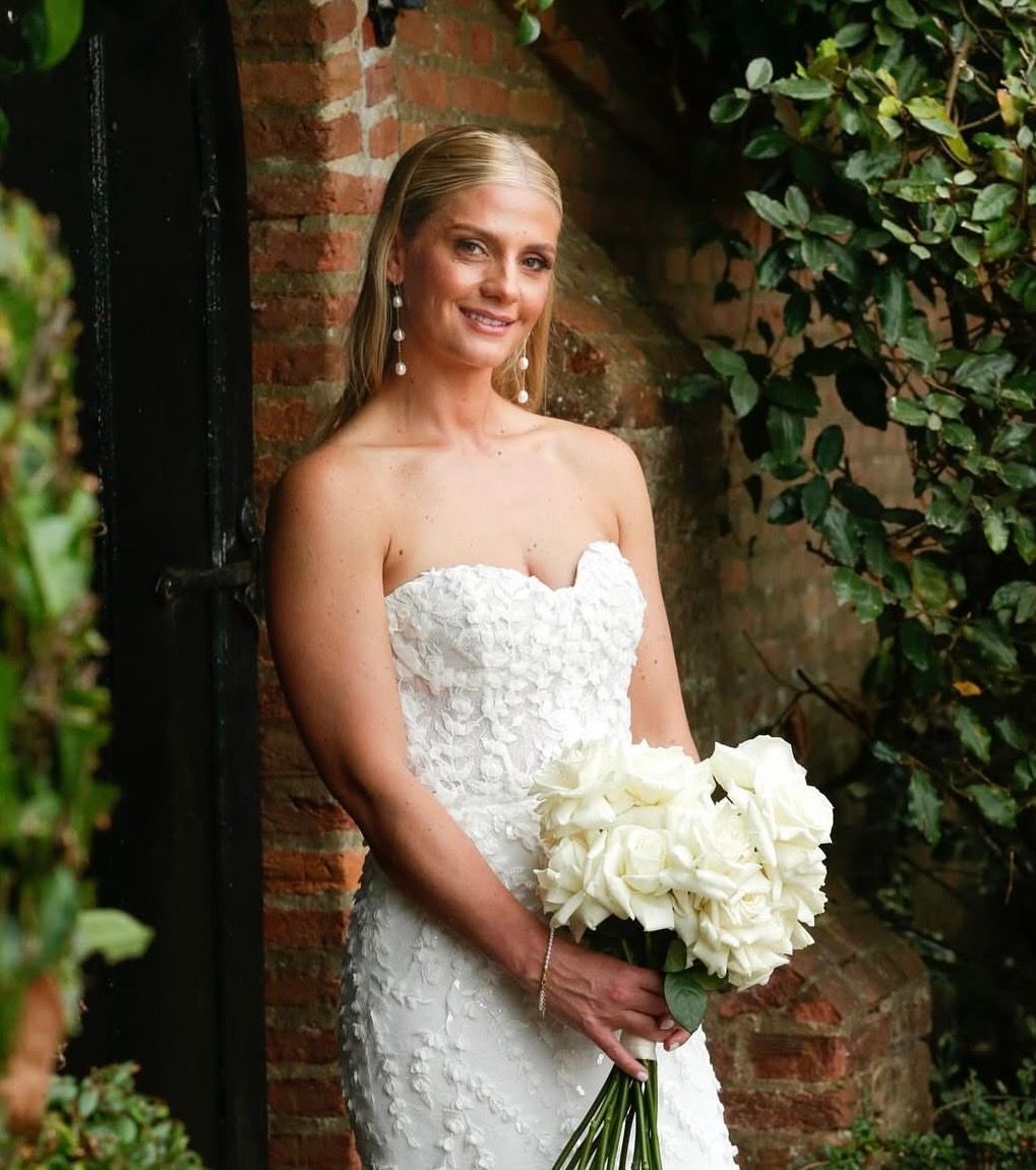 bridal bouquet by papaver studio at Horwood House