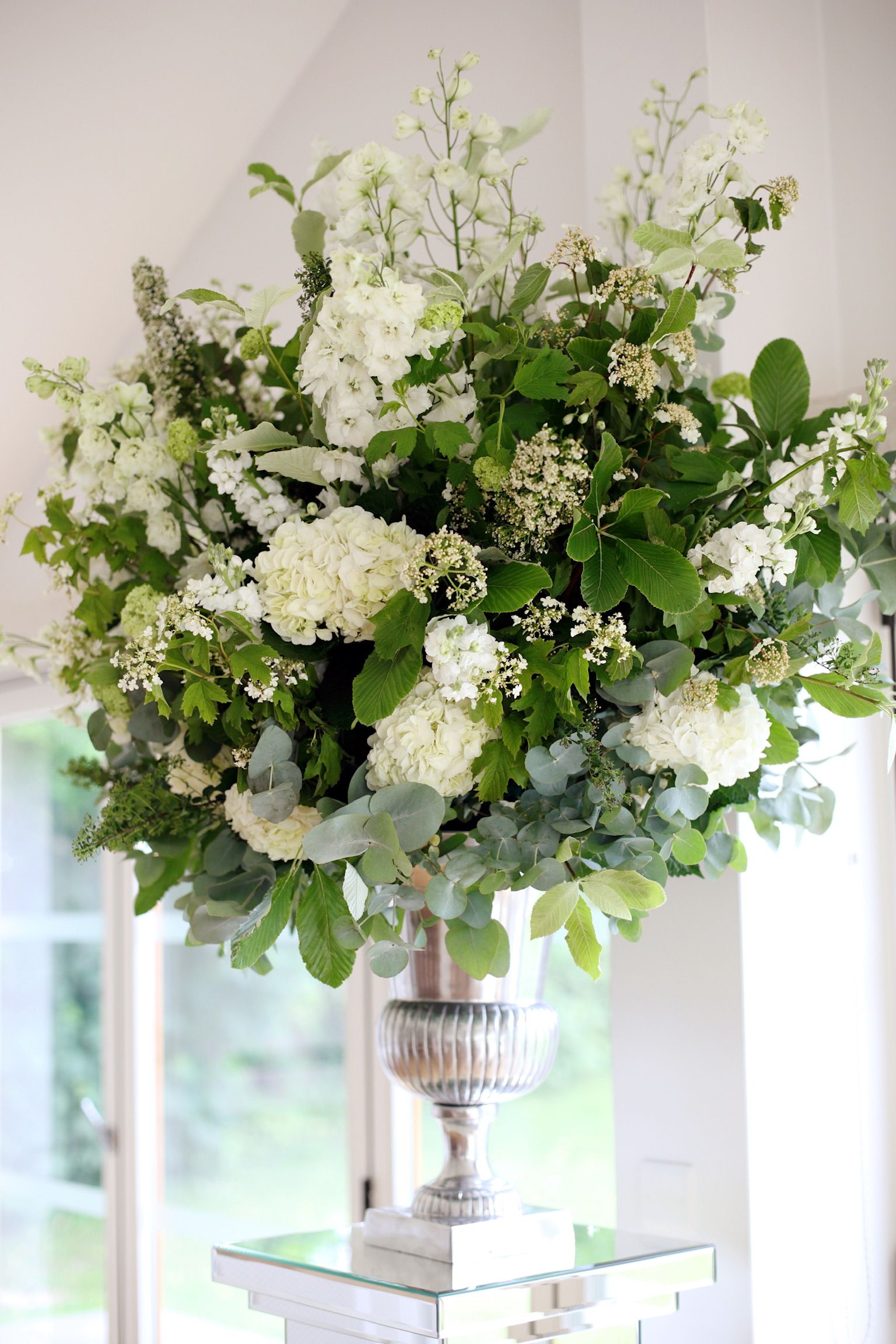 Large Ceremony Arrangment at Wasing Weddings 