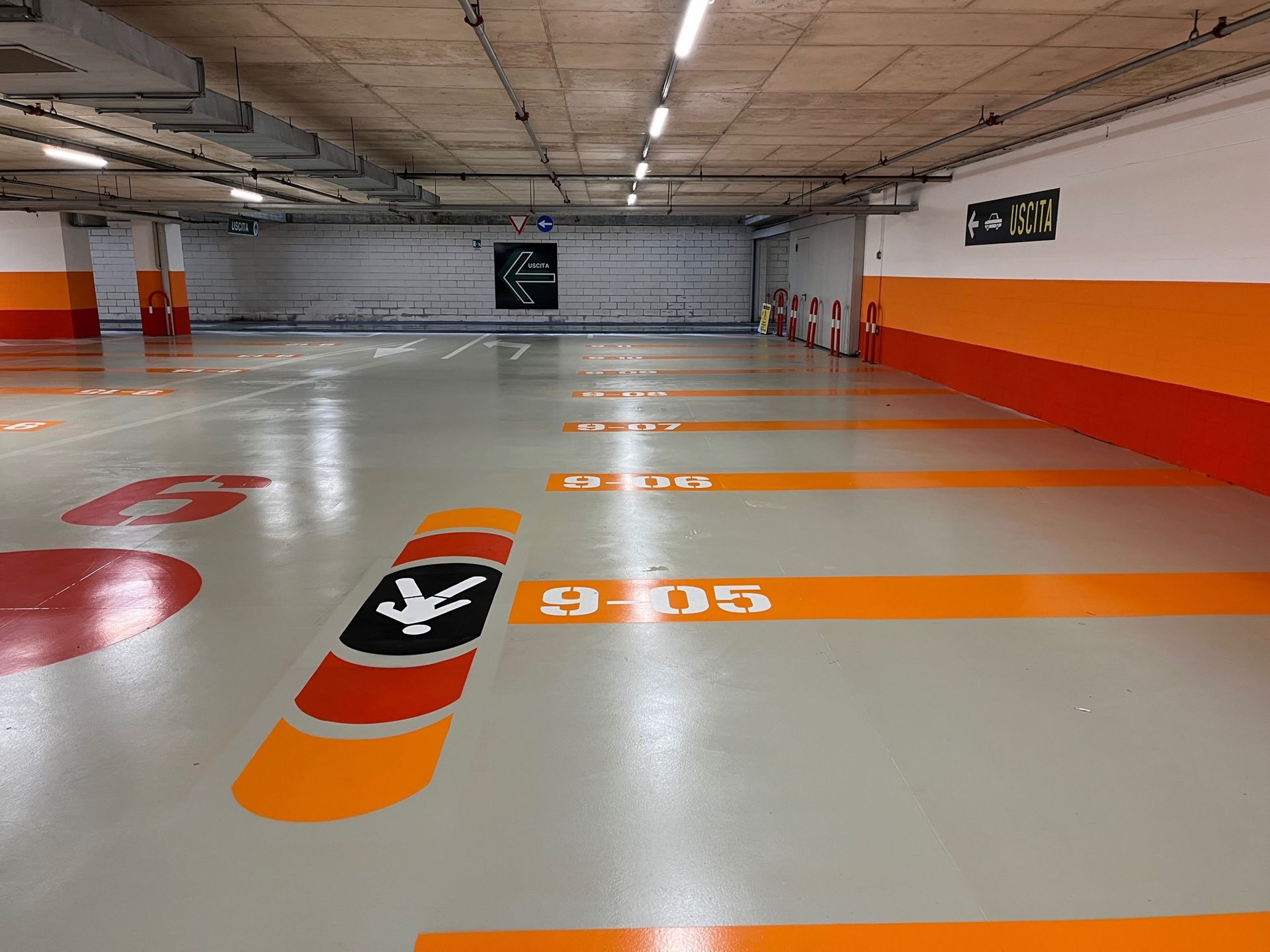Parcheggi commerciali e ambientazioni grafiche