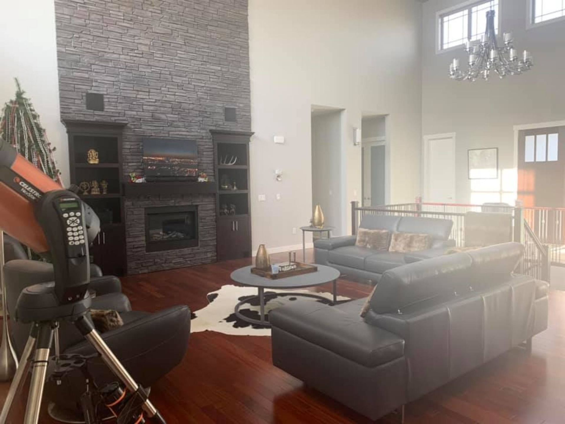 Luxury residential living room cleaned and staged after deep cleaning service