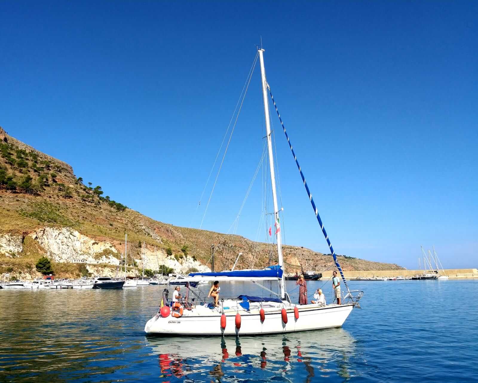 barca a vela per escursioni
