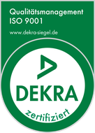 Ein grünes DEKRA-zertifiziertes Siegel für Qualitätsmanagement nach ISO 9001 mit DEKRA-Logo und Website-URL.