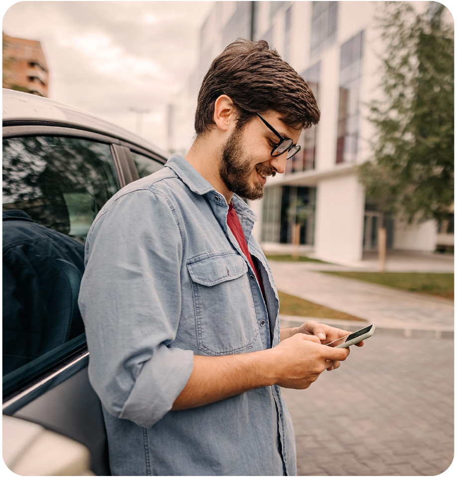 Pay by link invoice message on mobile phone