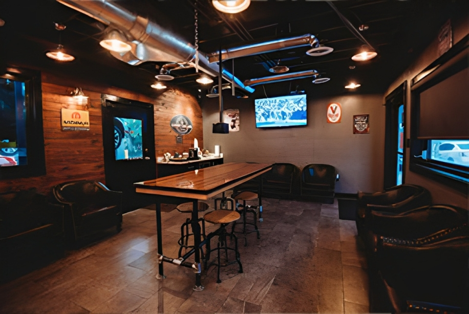 Oviedo, FL — Orlando, FL — Expert Car Care