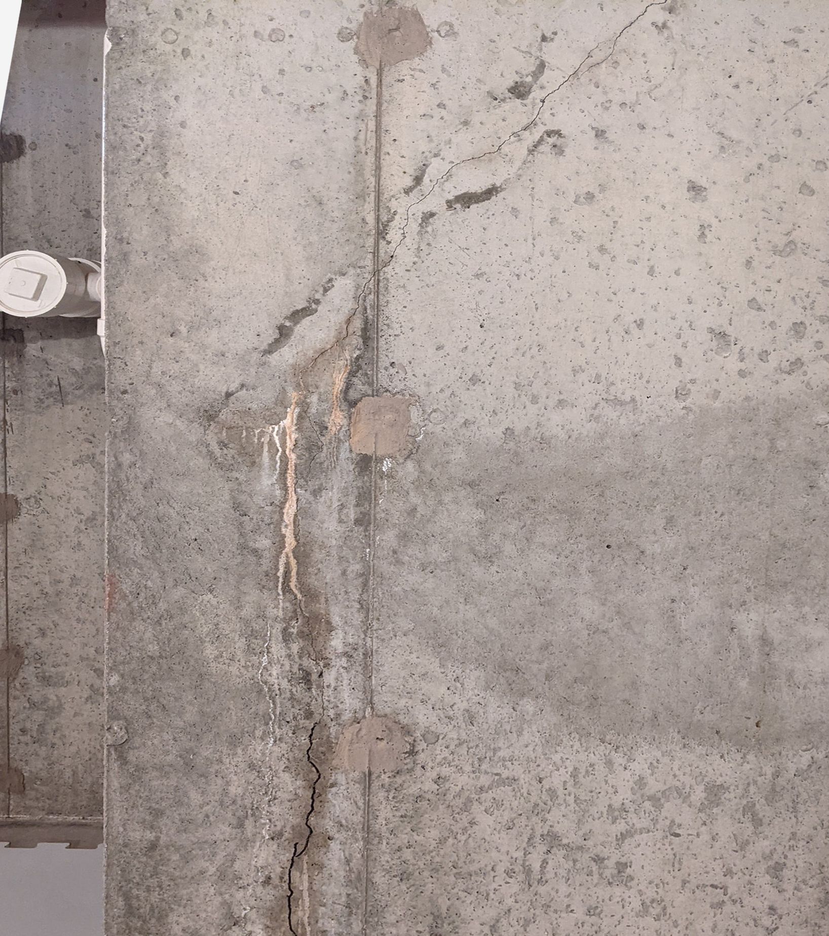 A crack in a basement wall