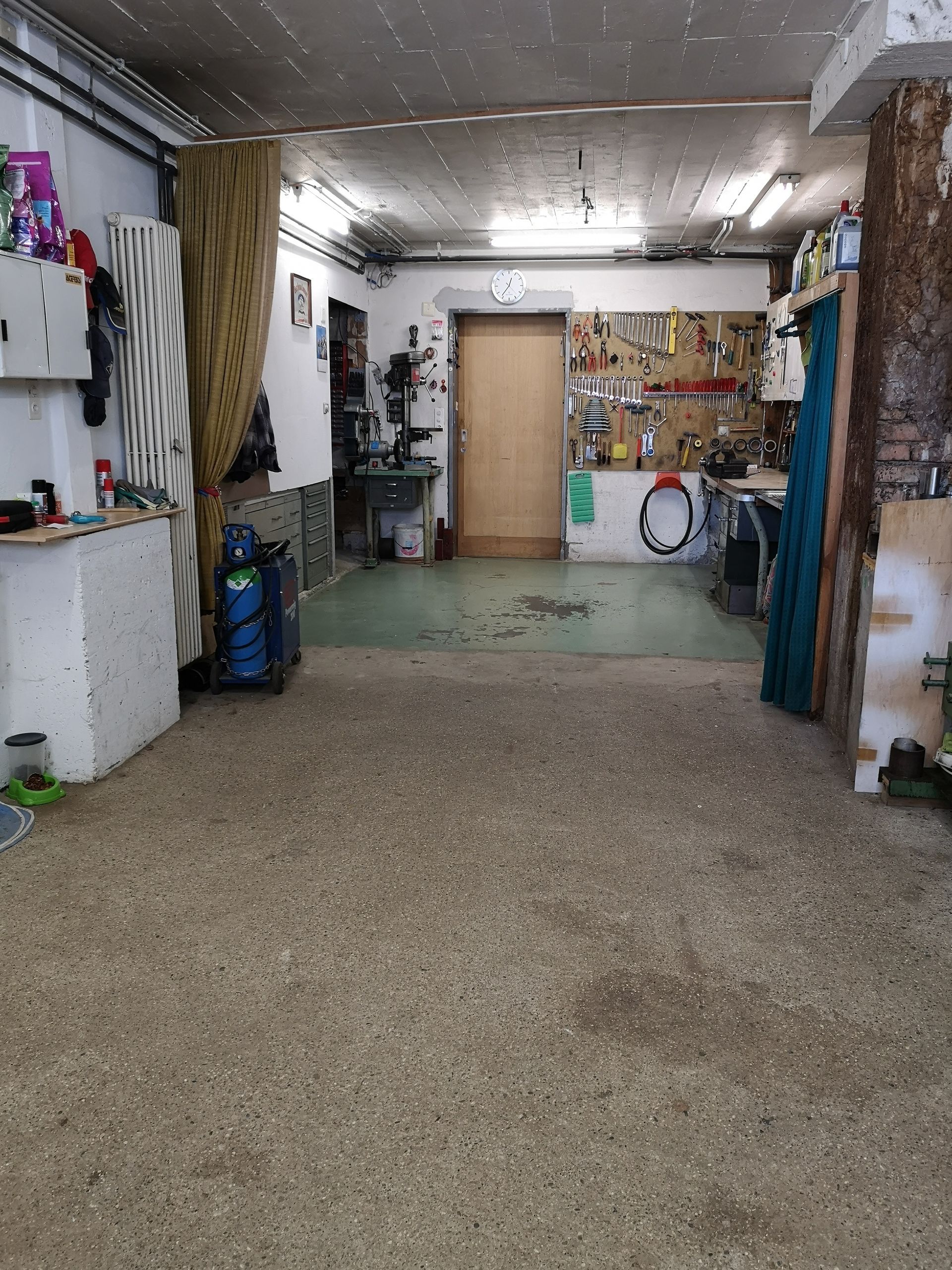 Atelier et garage