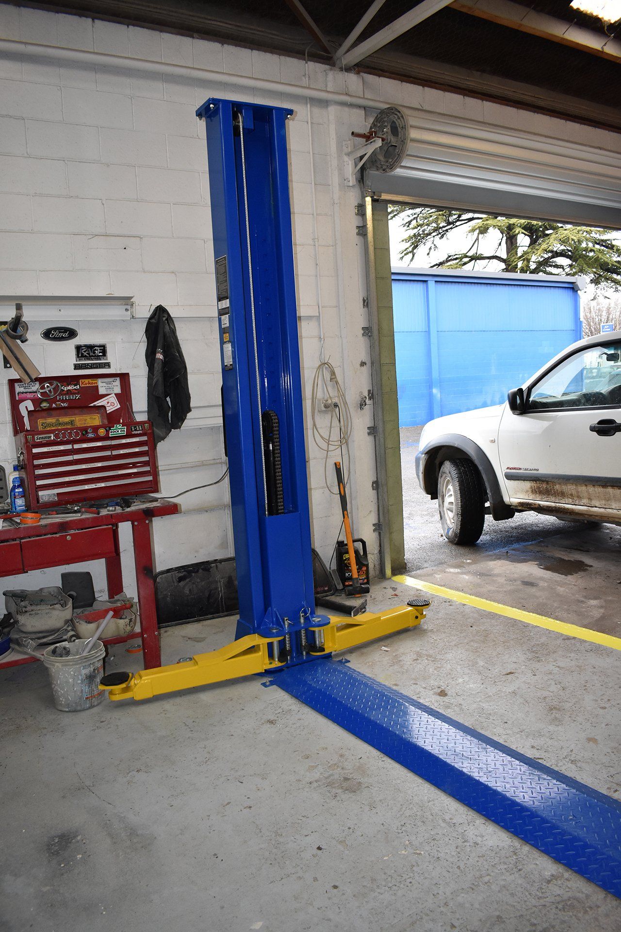 Vehicle hoist at Forbes Panel and Paint in Blenheim NZ