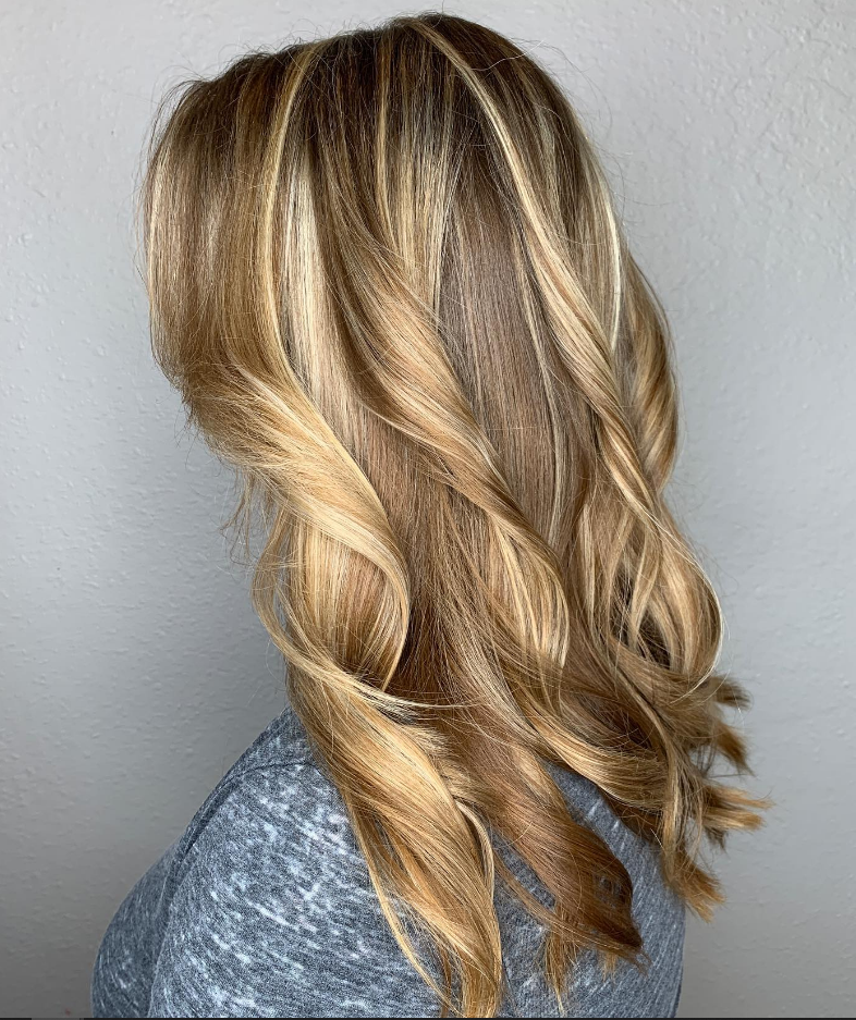 Blonde Curly Sideview Haircut - Mesa, AZ - Divine Hair Design