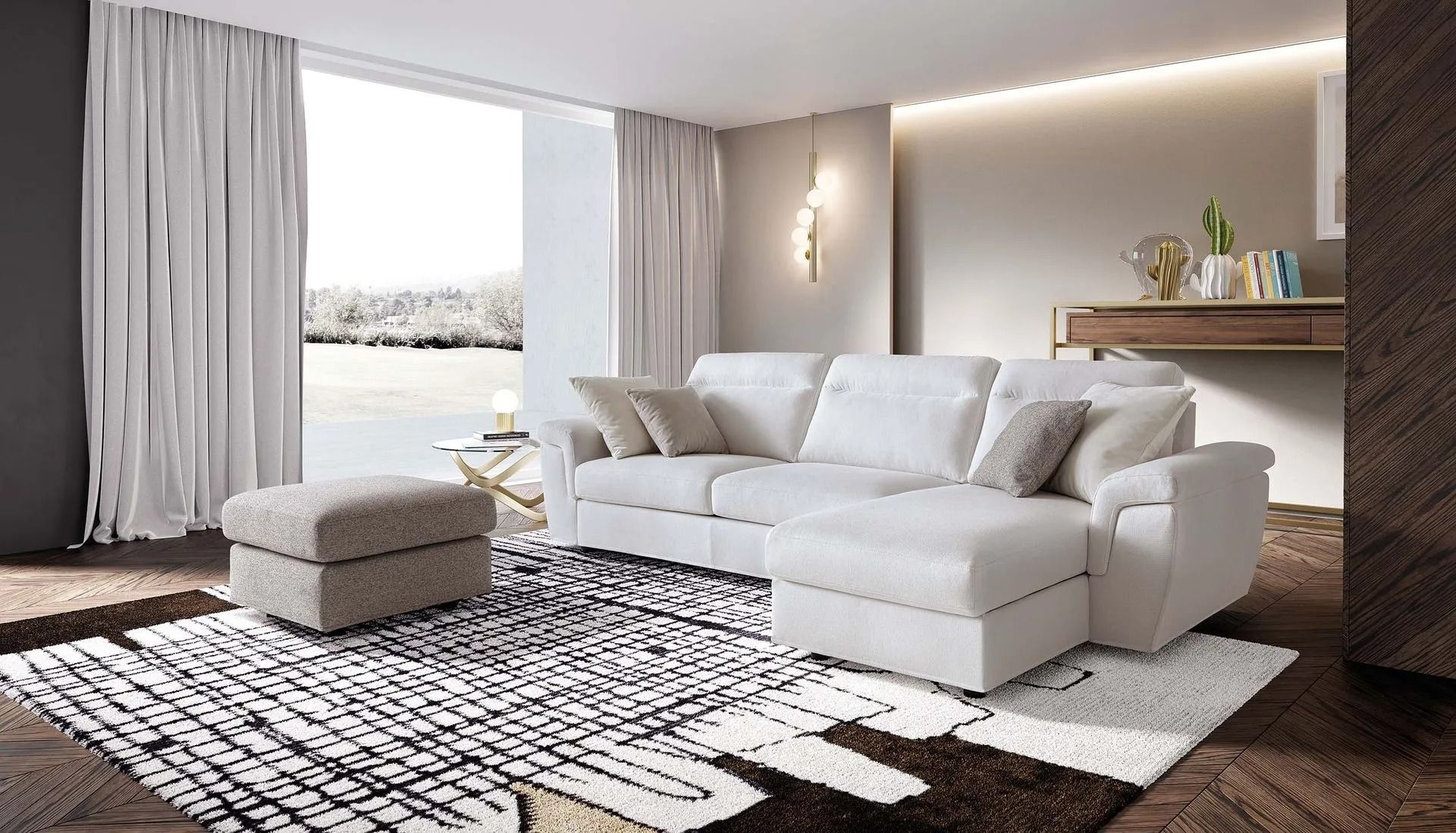 Soggiorno moderno e bianco con divano componibile, pouf, tappeto a motivi geometrici e ampia finestra con vista sull'acqua.
