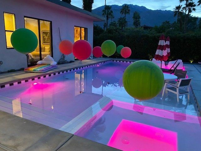 Tropical balloons