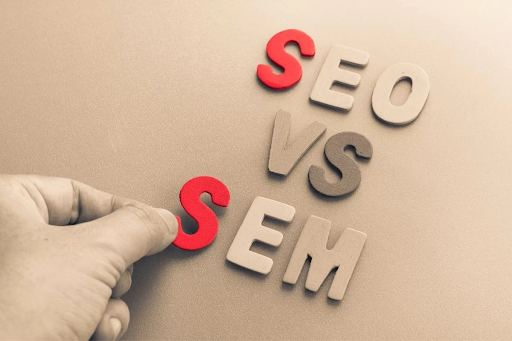 perbedaan seo dan sem