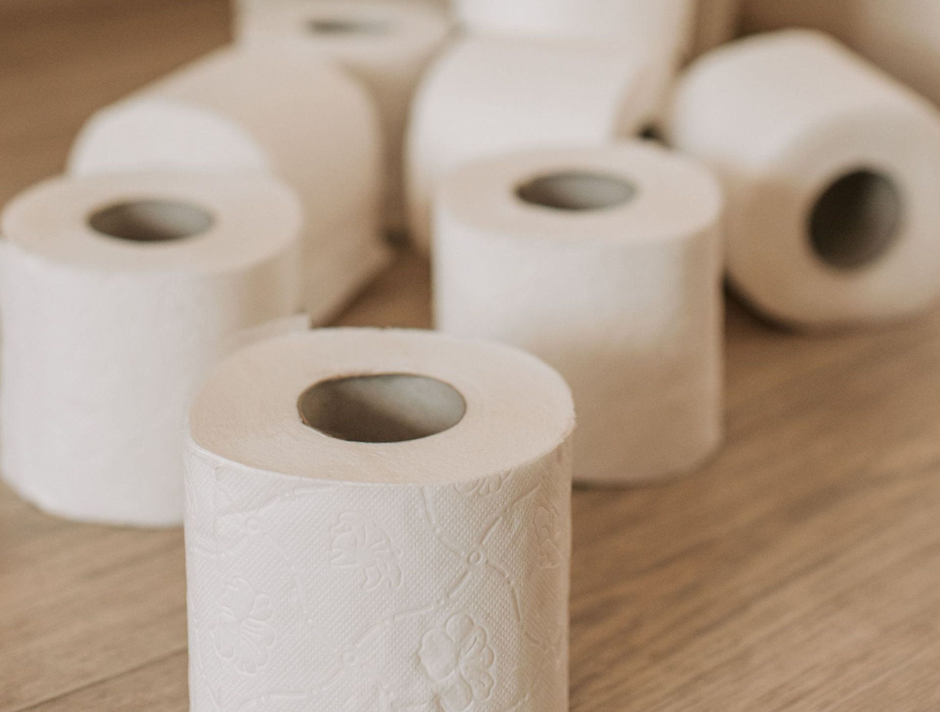 airbnb guest turnover cleaning restocking supplies