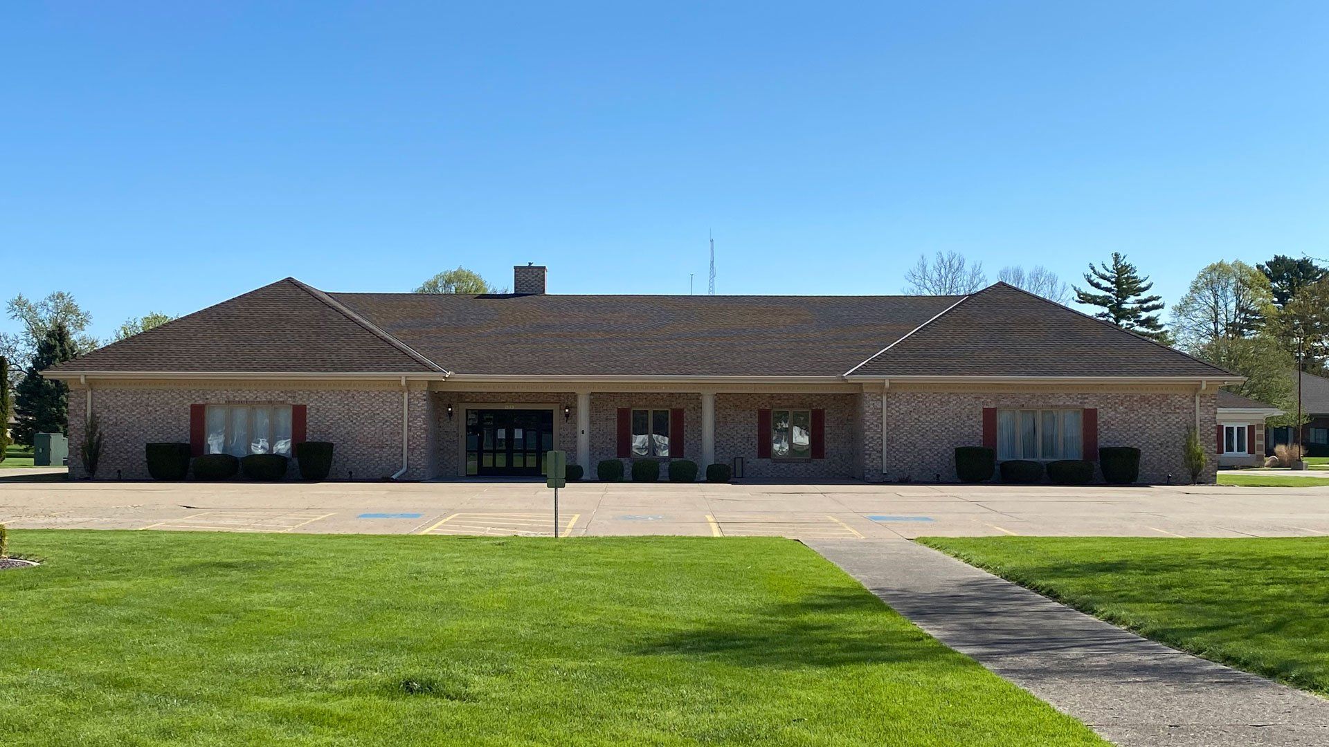 Building with New Roof — Galesburg, IL — Templeton Roofing Company