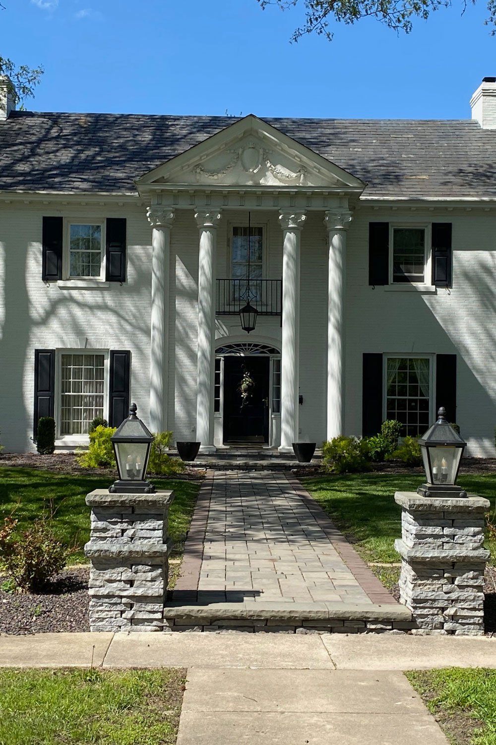 Big House with Repaired Roof — Galesburg, IL — Templeton Roofing Company Big House with Repaired Roof — Galesburg, IL — Templeton Roofing Company