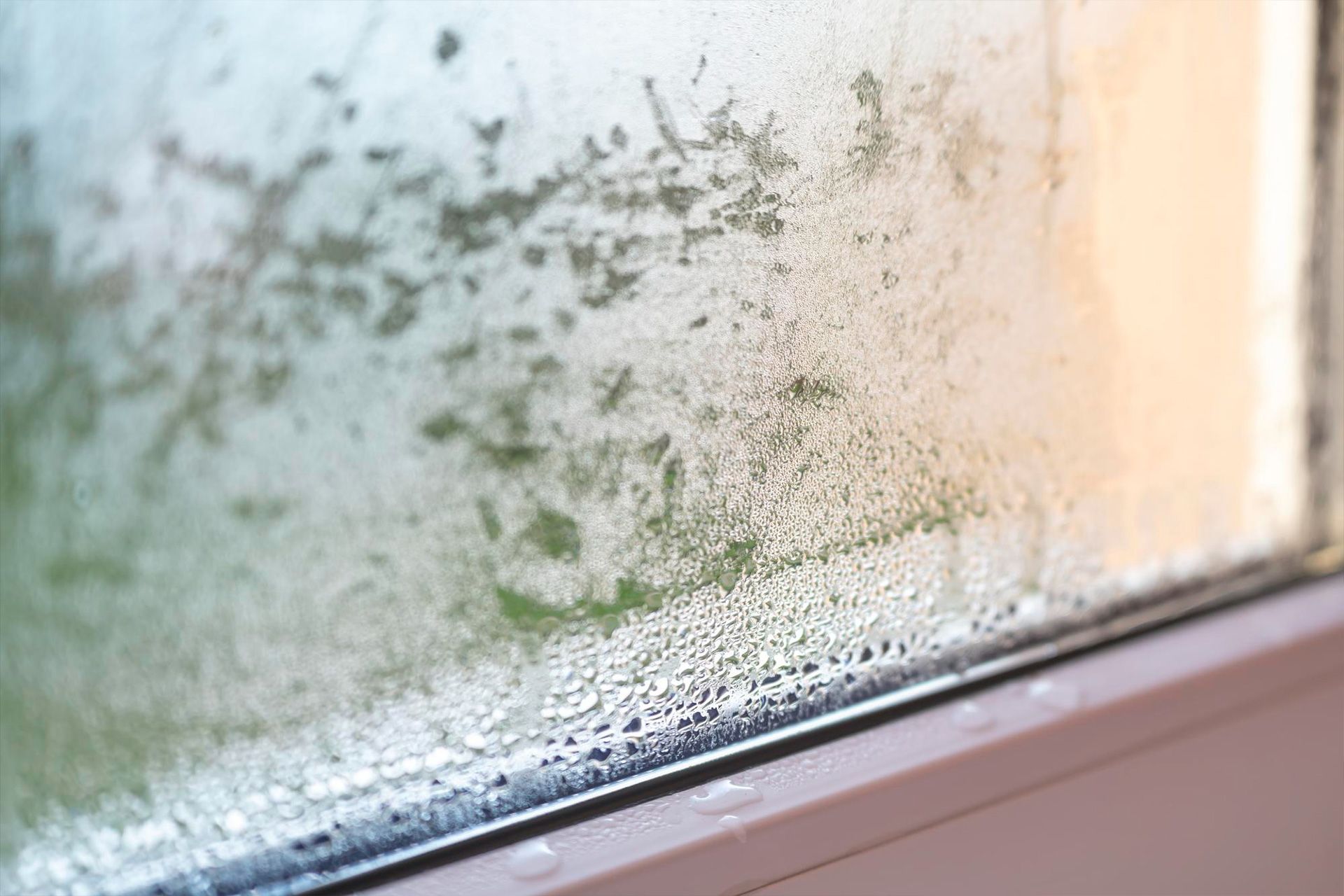 HVAC system managing Florida indoor humidity