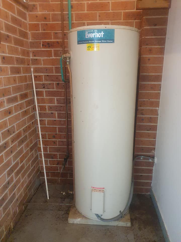 Everhot Water Heater Tank — Hot Water Maintenance in South West Rocks, NSW