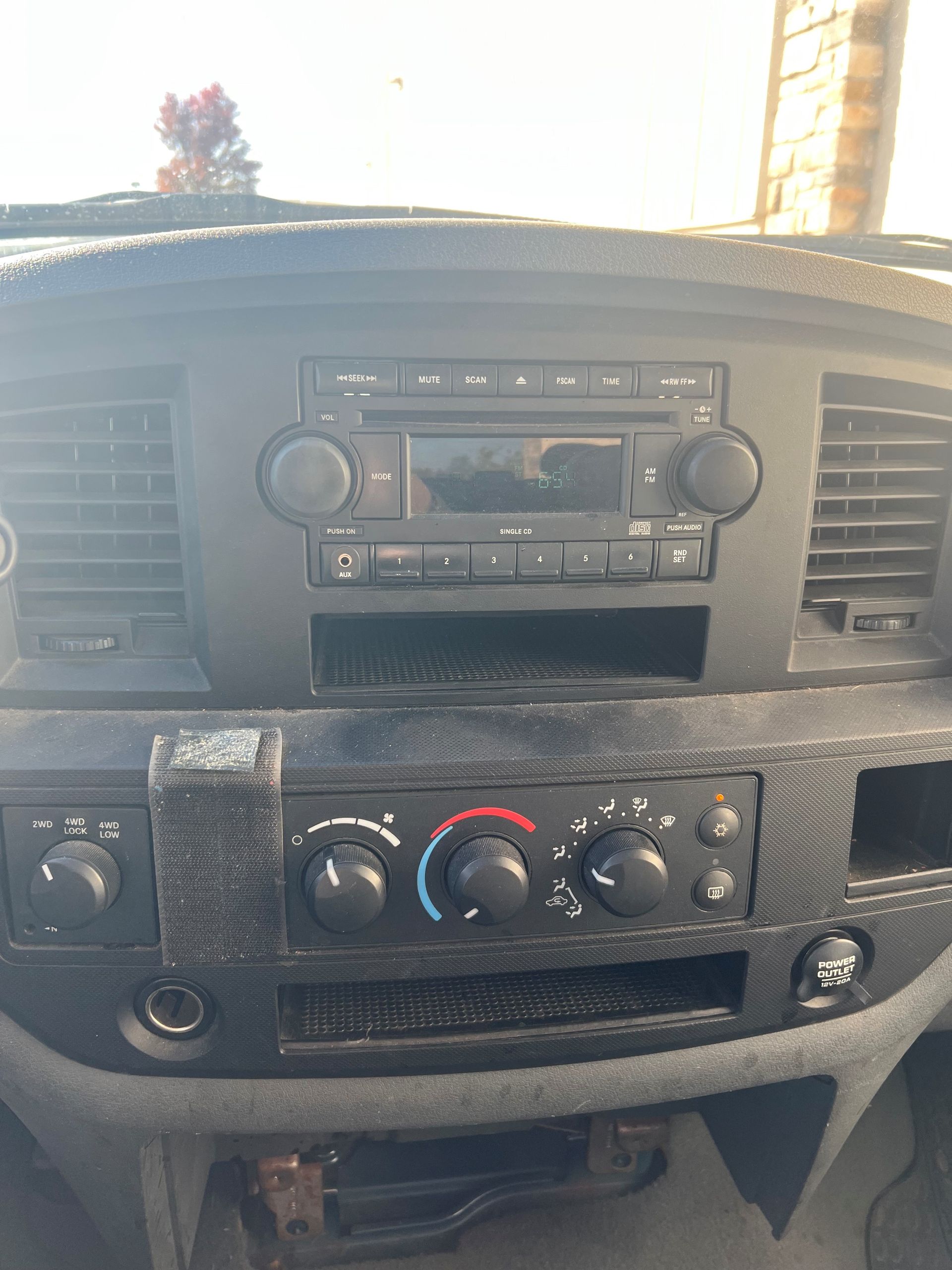 2008 Dodge Ram 1500 Pickup ST - Photo 7