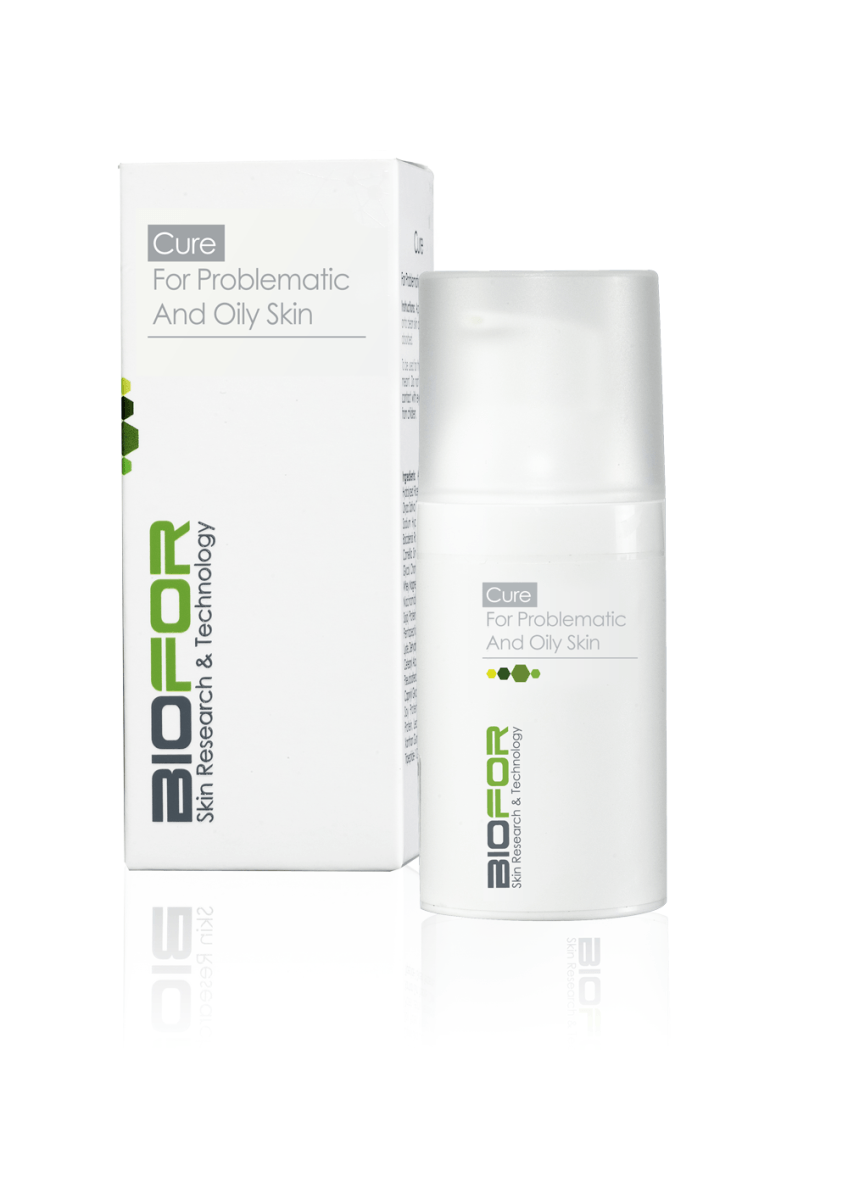 White Biore UV sunscreen box and bottle on a white background.