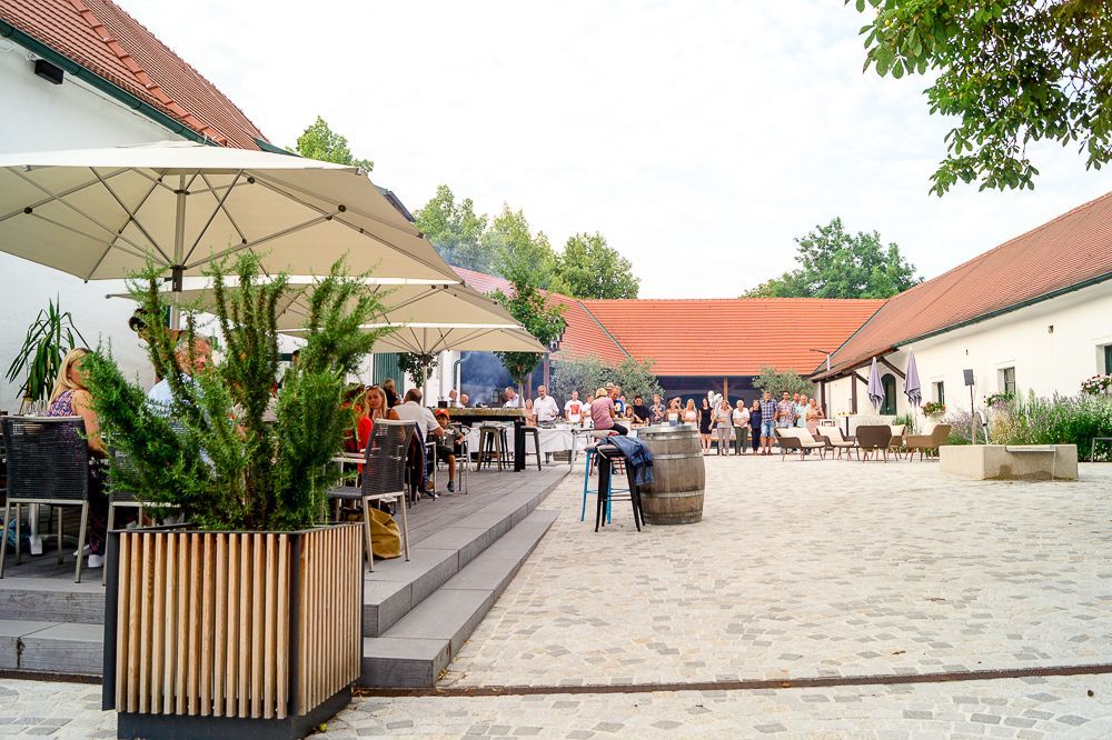 Innenhof Lounge