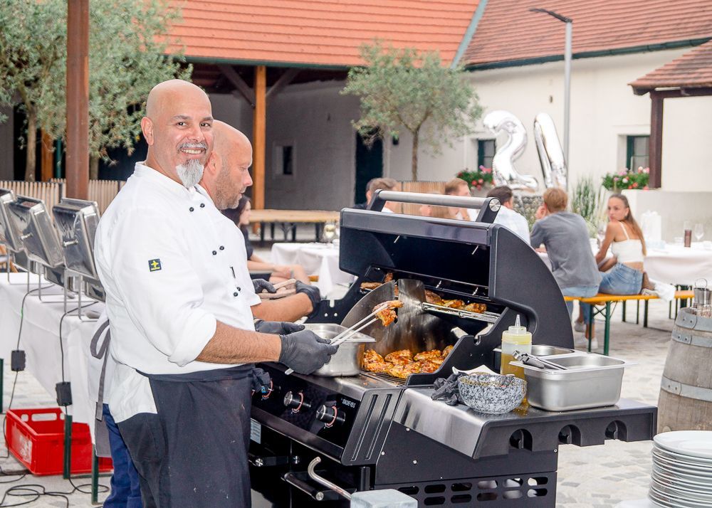 Köche am Griller