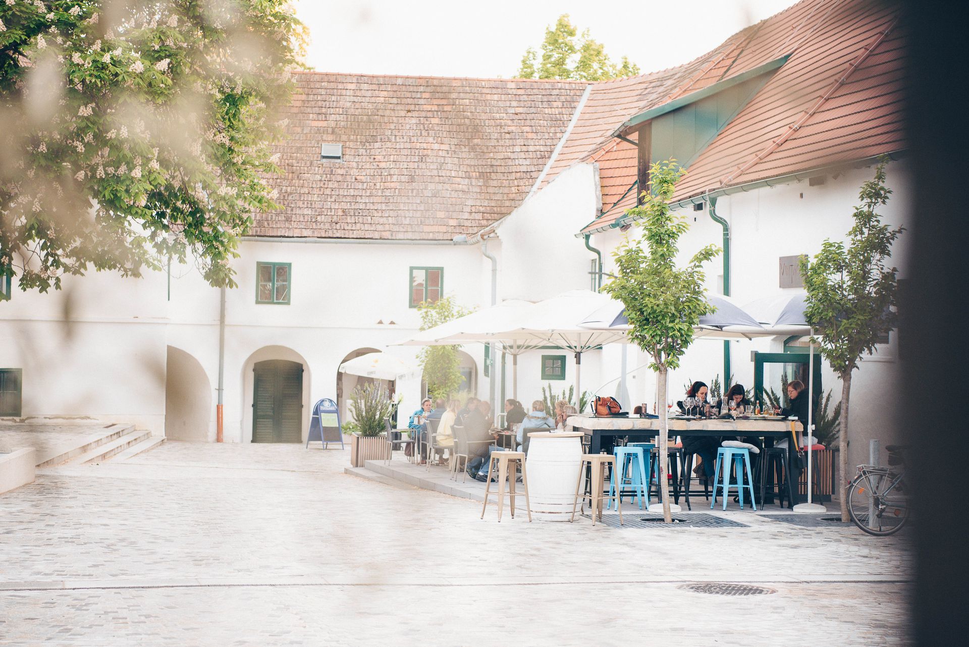Innenhof Lounge