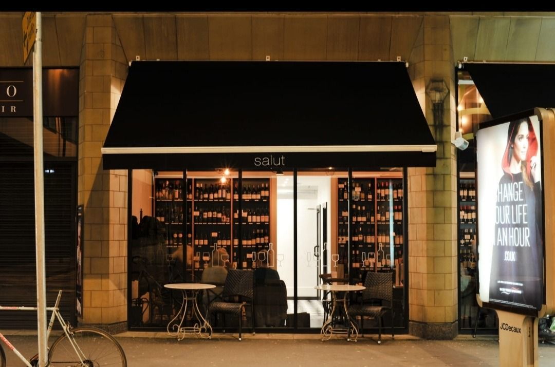 How Commercial Awnings can Boost Your Business's Kerb Appeal