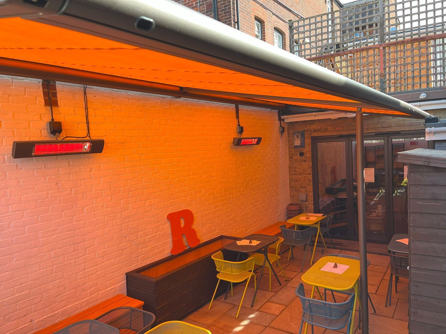 Revival Food & Mood patio