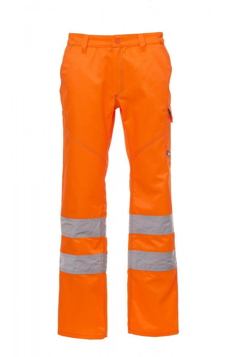 Pantaloni da lavoro arancioni ad alta visibilità con fasce riflettenti argentate alle caviglie.