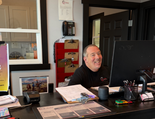 Front desk | InC Auto Repair Center
