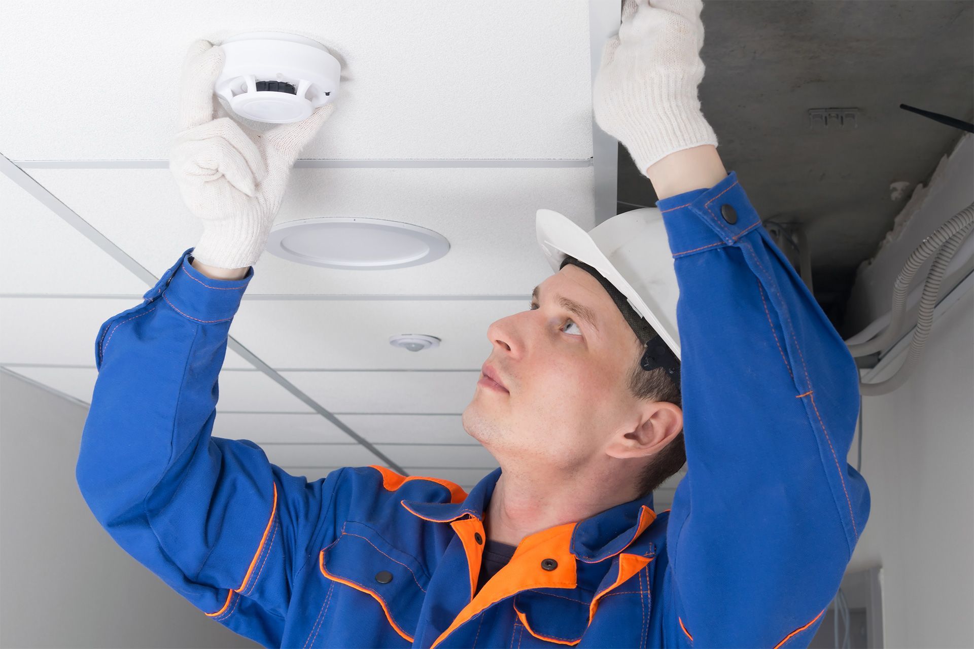 inspecting a smoke detector