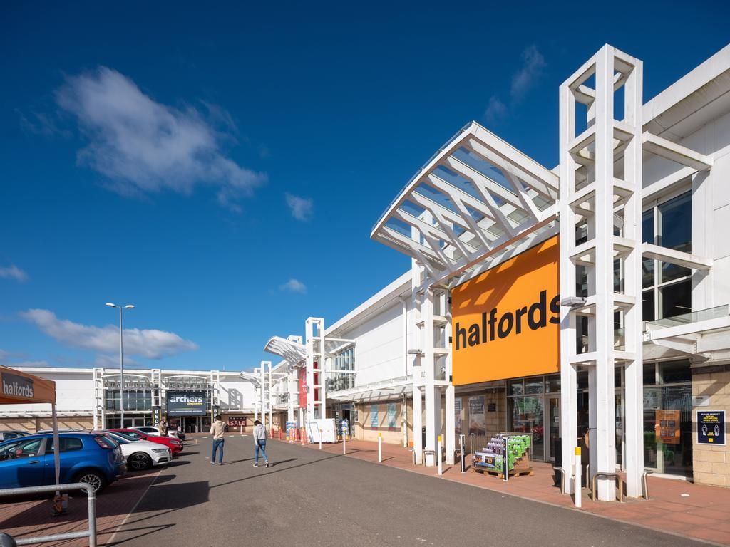 Westway Cross Shopping Park in Greenford