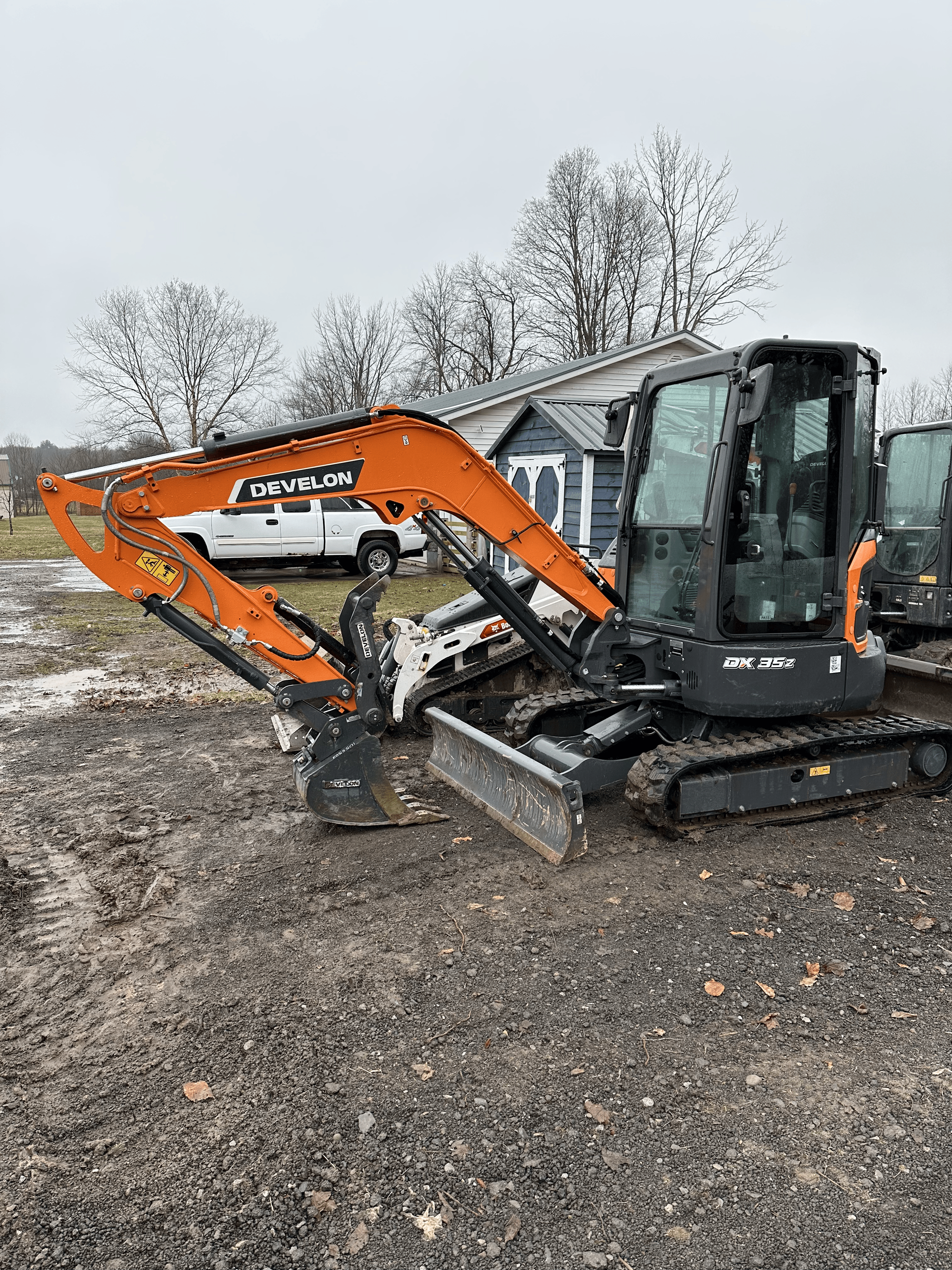 Develon DX35z Long Arm