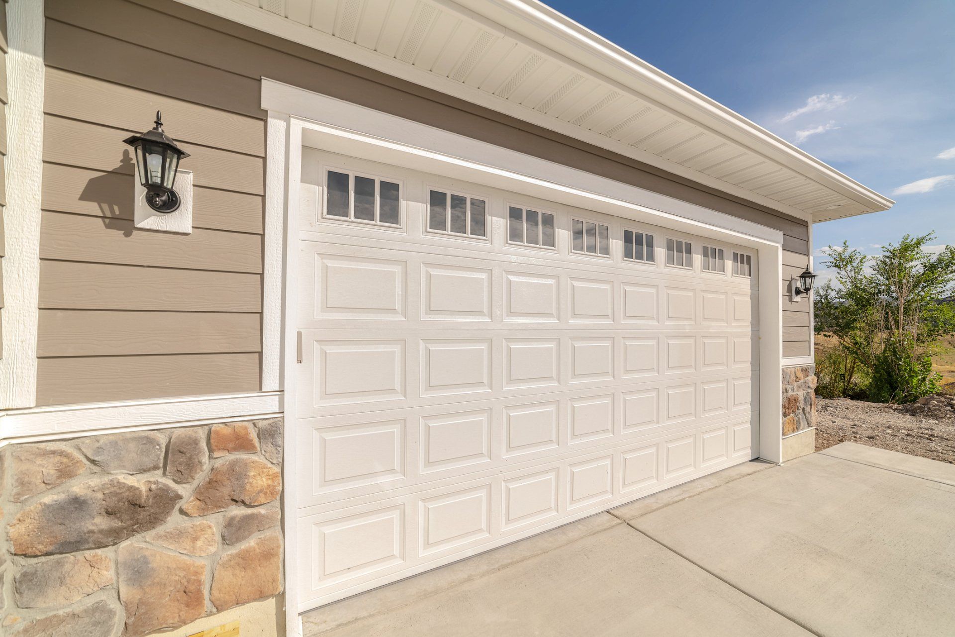 Garage Of Modern Home — Cunningham, KY — Gaither Home Construction