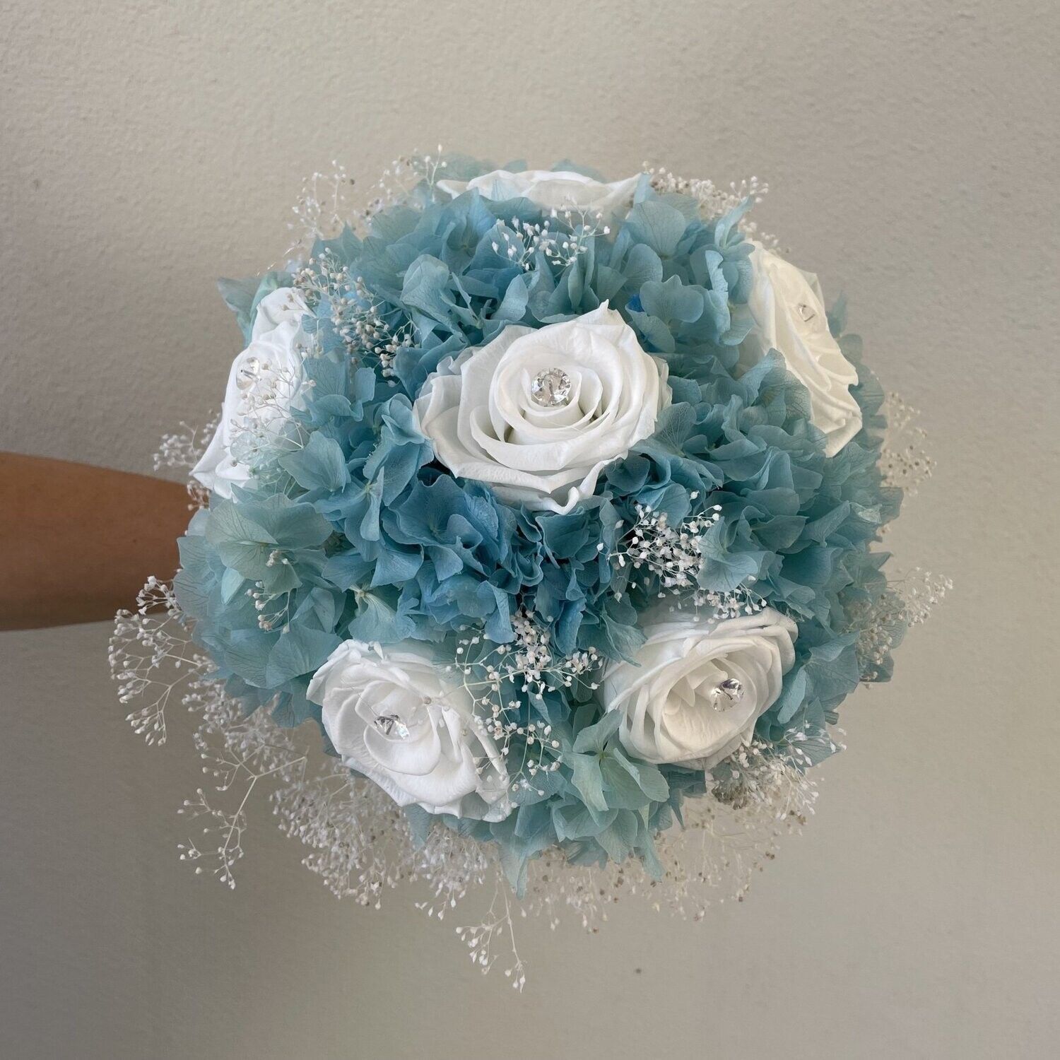 Bouquet da sposa con rose eterne 