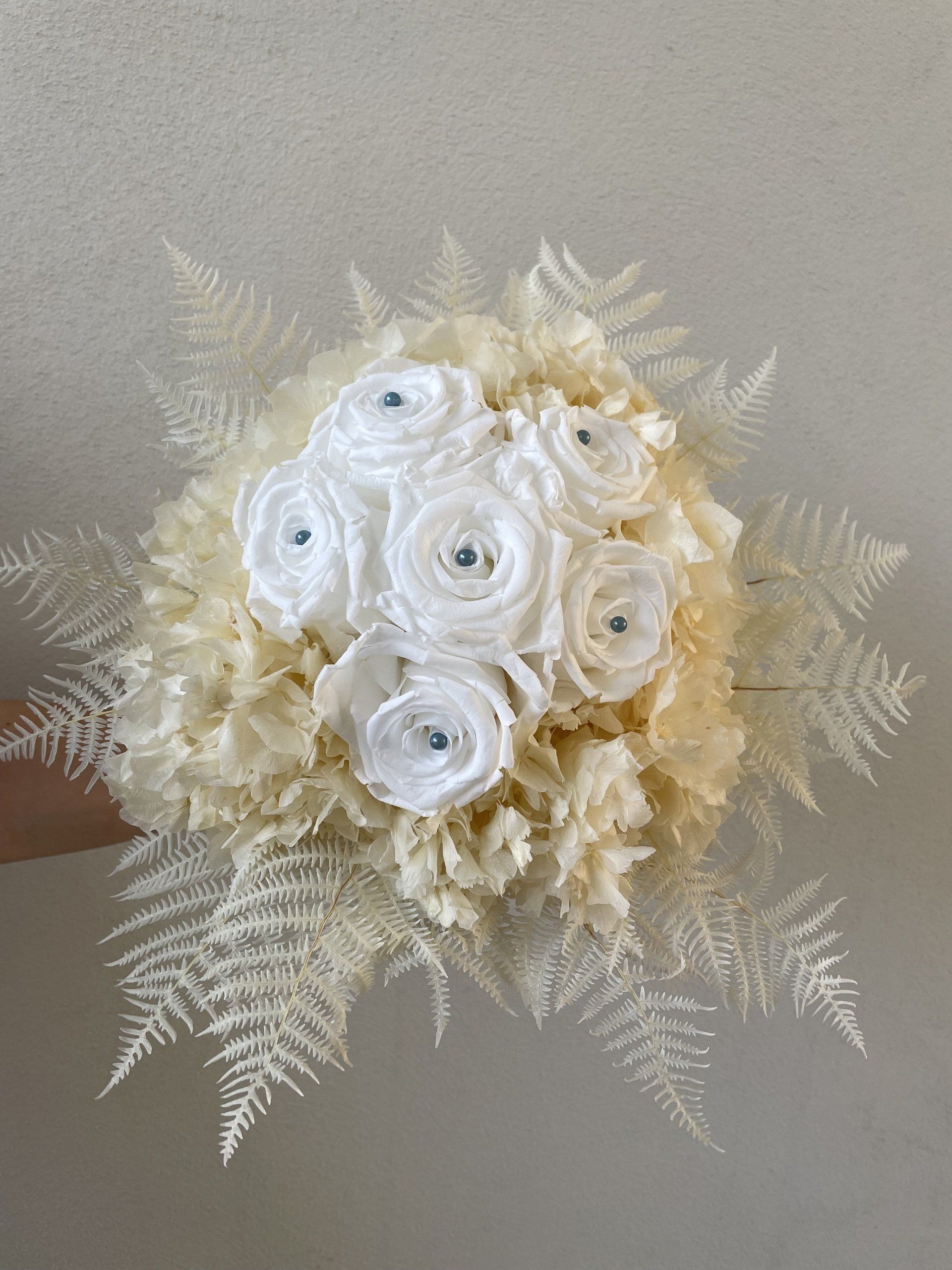 Bouquet da sposa con rose eterne 