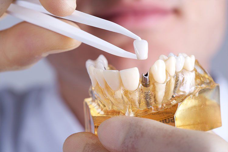 Teen at the dentist in Cicero, IL 60804