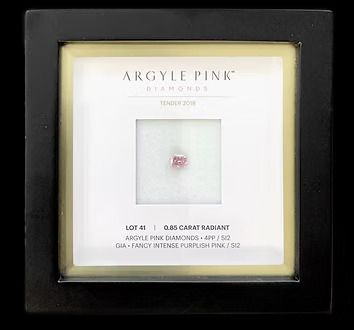 CERTIFIED ARGYLE RADIANT 0.85CT 4PP FIPP SI2