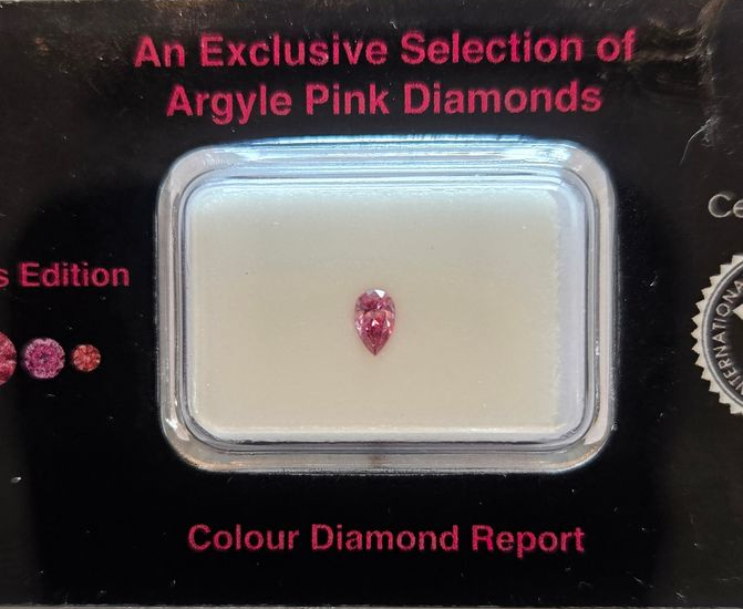 CERTIFIED ARGYLE Pear Diamond 0.10ct 3P VS1