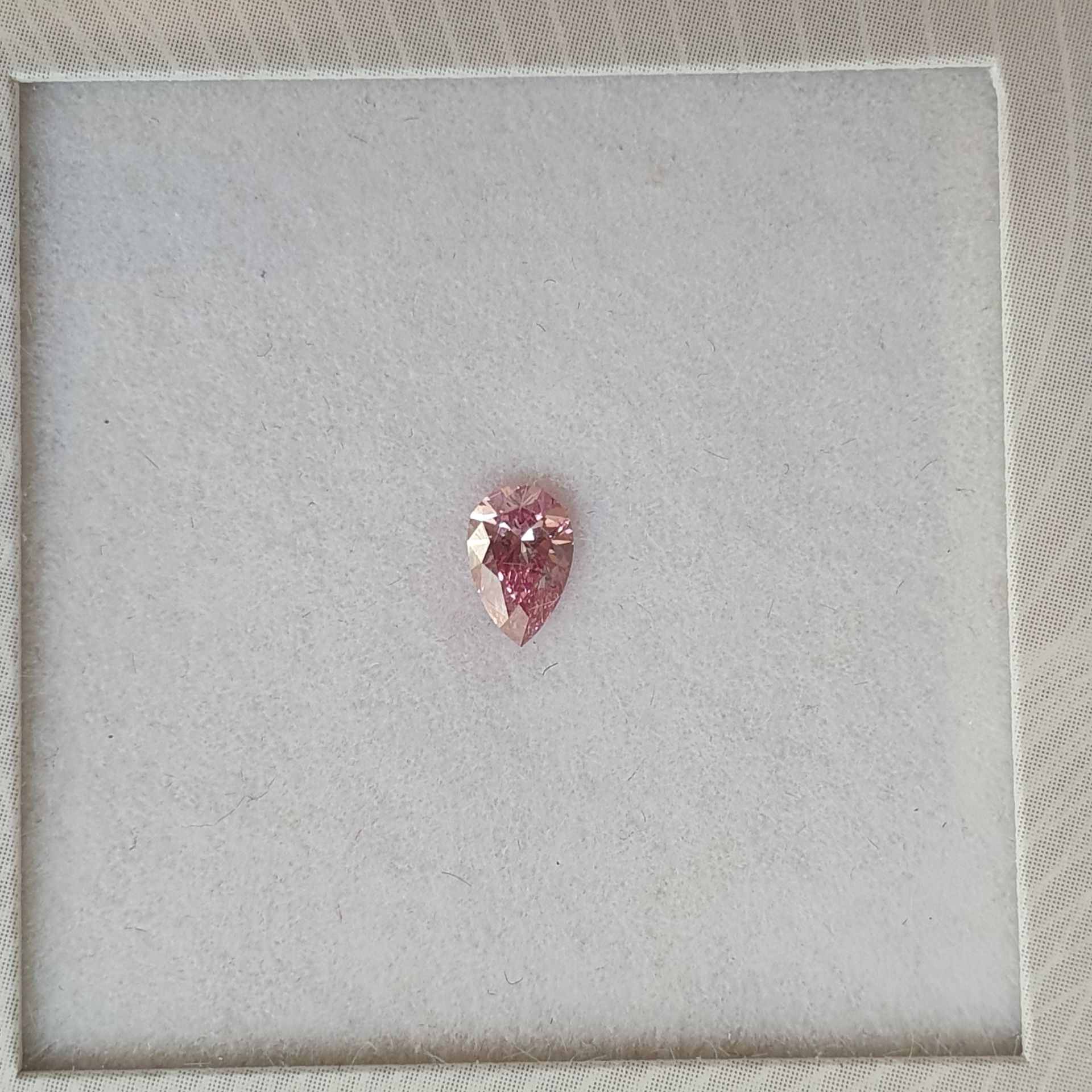 CERTIFIED ARGYLE Pear Diamond 0.23ct 4PP SI2