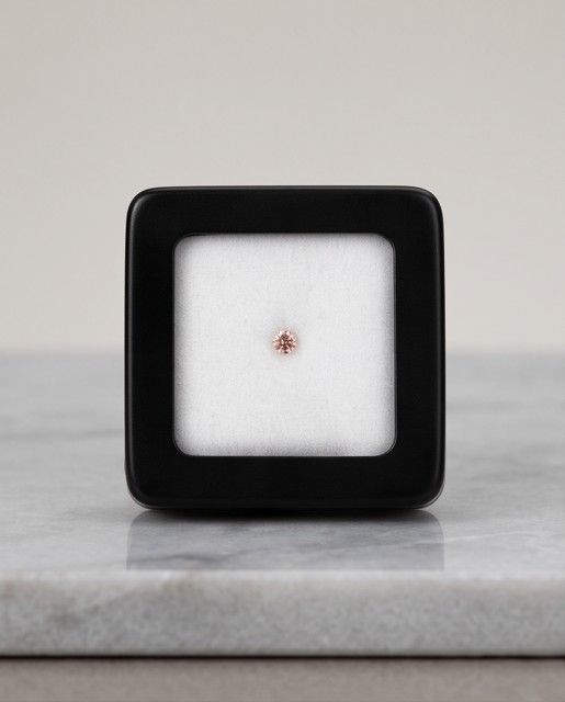 CERTIFIED ARGYLE Round Diamond 0.25ct 5PR VS2