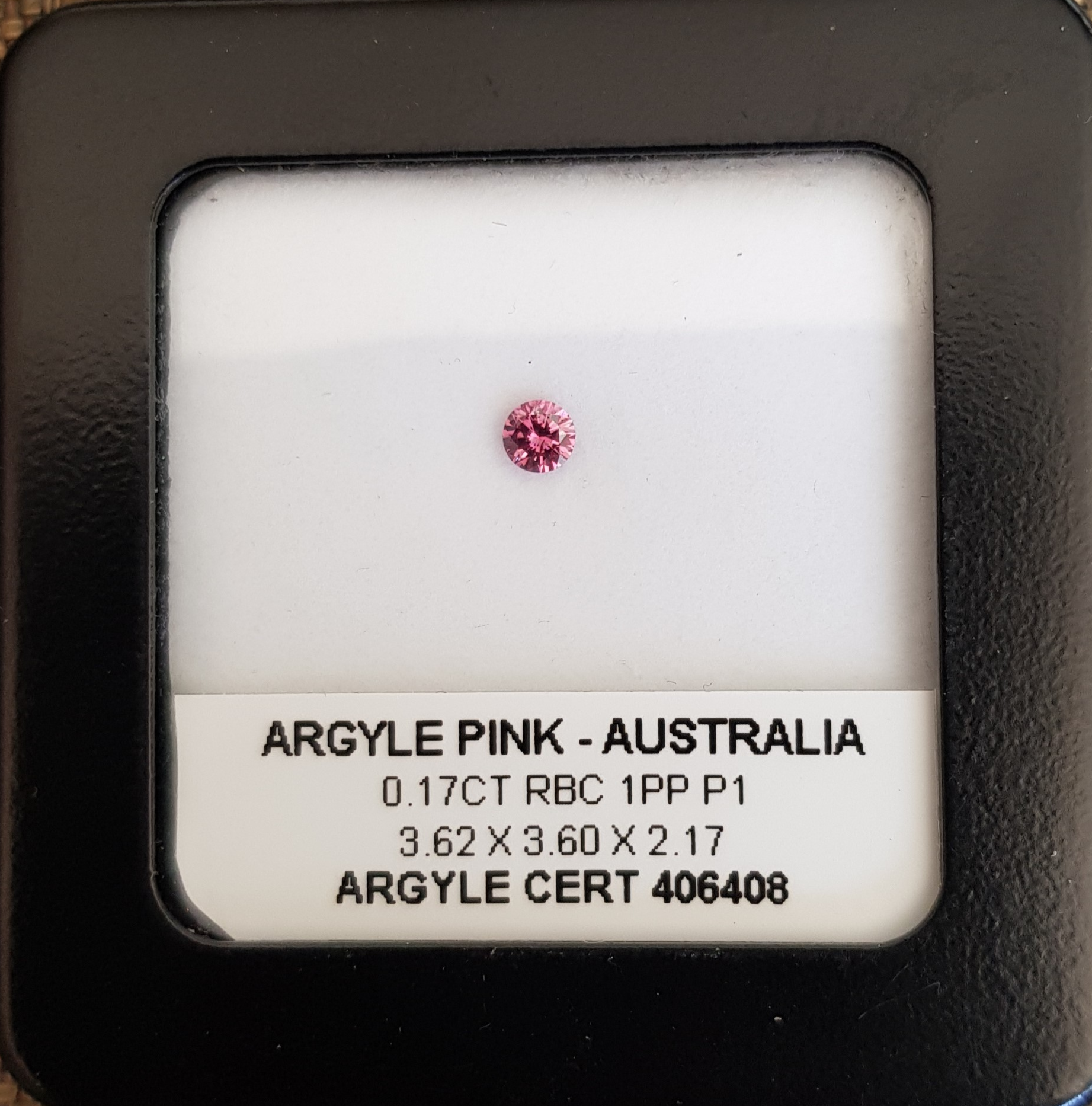 CERTIFIED ARGYLE Round Diamond 0.17ct 1PP P1