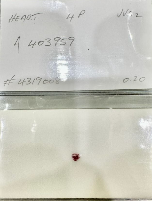 CERTIFIED ARGYLE Heart Diamond 0.20ct 4P VVS2