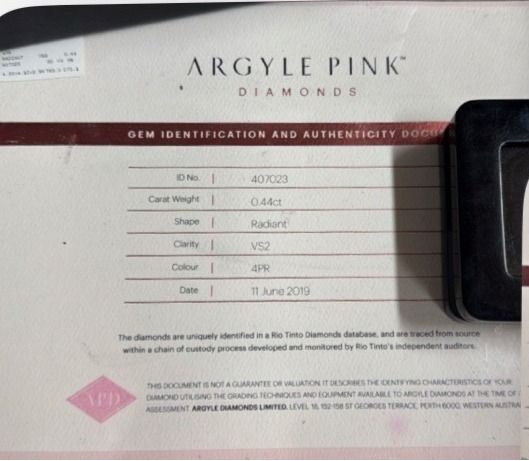 CERTIFIED ARGYLE Radiant Diamond 0.44ct 4PR VS2